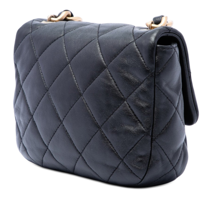 Chanel Mini Matelassé Cuir d’agneau Candy Chain à rabat