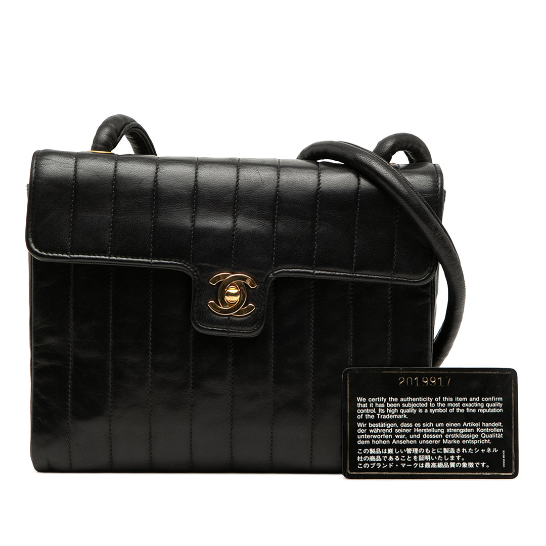 Chanel Small CC Vertical Matelassé Cuir d’agneau Simple rabat
