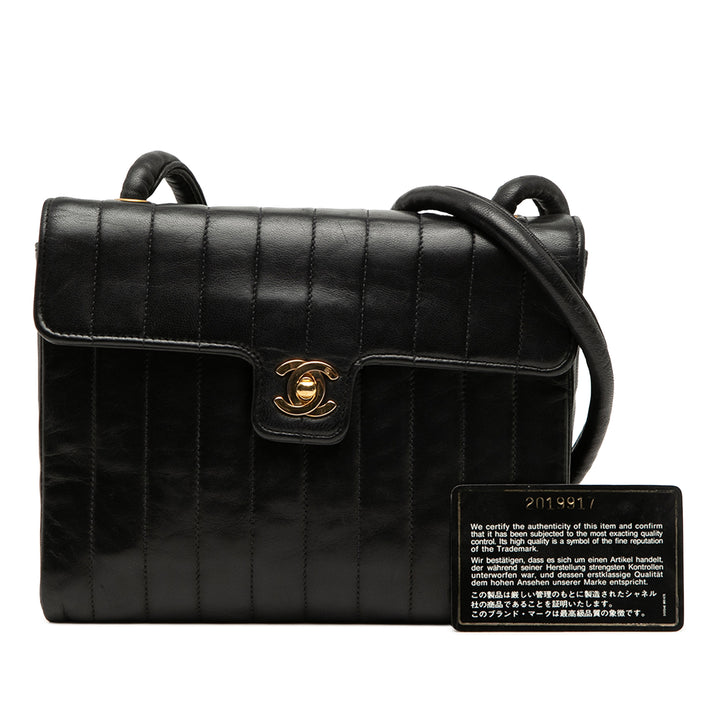 Chanel Small CC Vertical Matelassé Cuir d’agneau Simple rabat