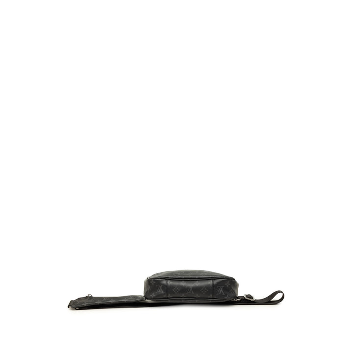Louis Vuitton Sac banane Explorer Bumbag Monogram Eclipse Noir – vue 3 – GABY PARIS