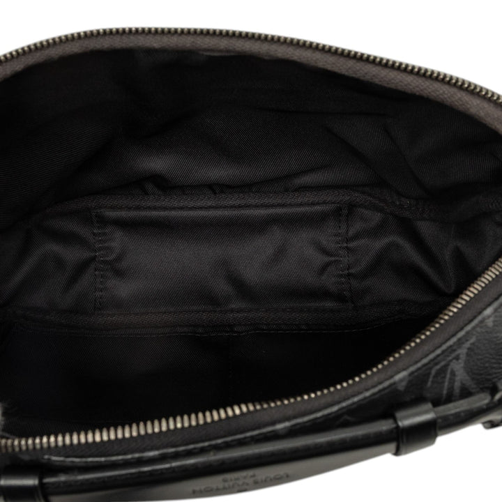 Louis Vuitton Sac banane Explorer Bumbag Monogram Eclipse Noir – vue 4 – GABY PARIS