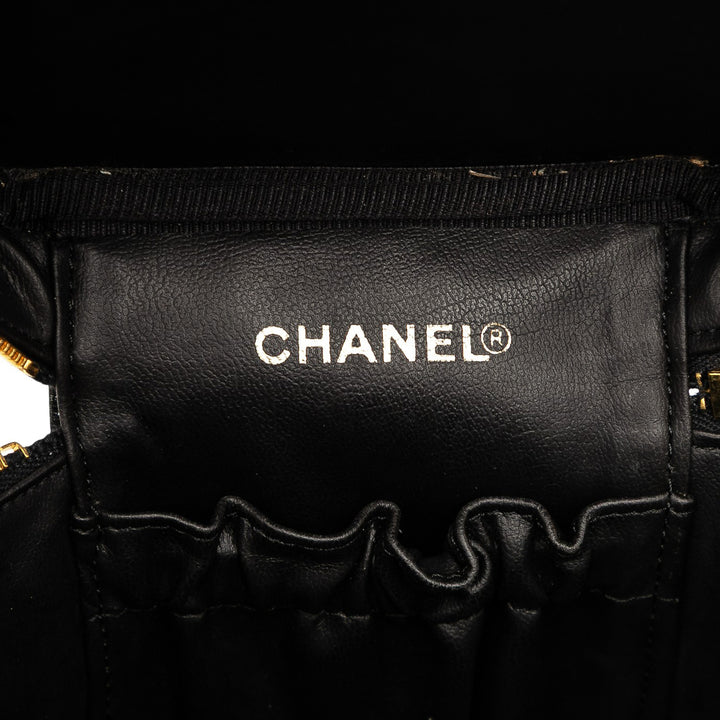 Chanel CC Cuir verni Vanity Bag