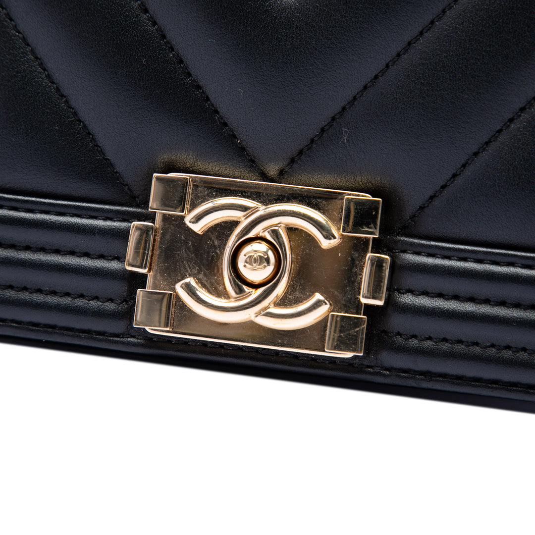 Chanel Mini Chevron Cuir d'agneau Boy à rabat