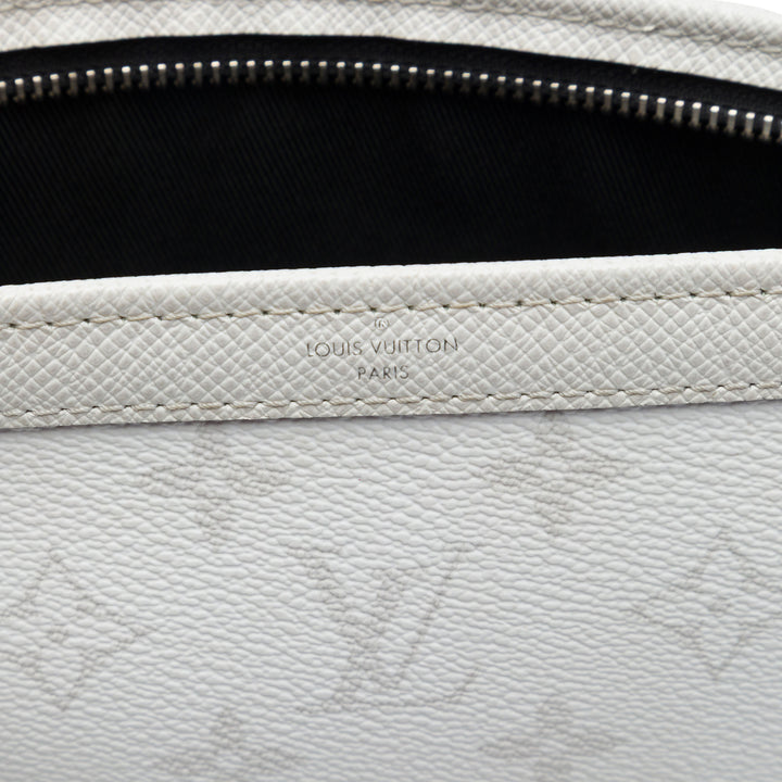 Louis Vuitton Portefeuille Taigarama Gaston Wearable Monogram Blanc – vue 5 – GABY PARIS
