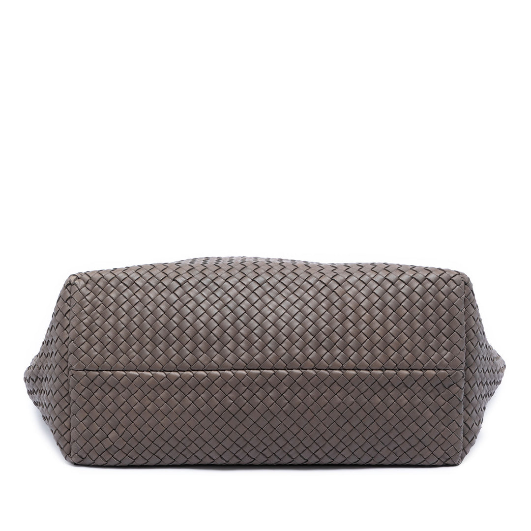 Bottega Veneta Large Cuir d’agneau Intreccio Cabat Cabas