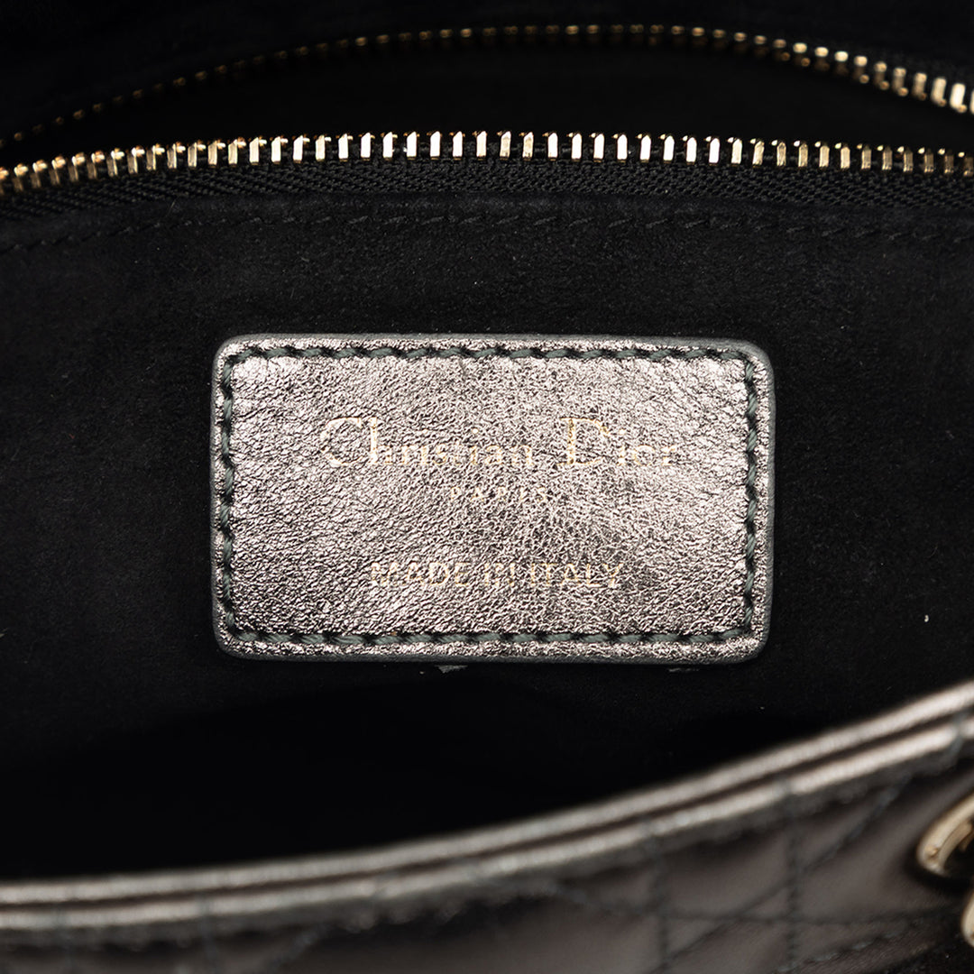 Dior Lady Dior Métallisé Cannage My ABCDior Petit Cuir d'agneau Gris – vue 5 – GABY PARIS
