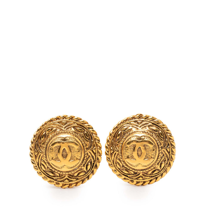Chanel plaqué CC Rond Clip on Boucles d’oreilles