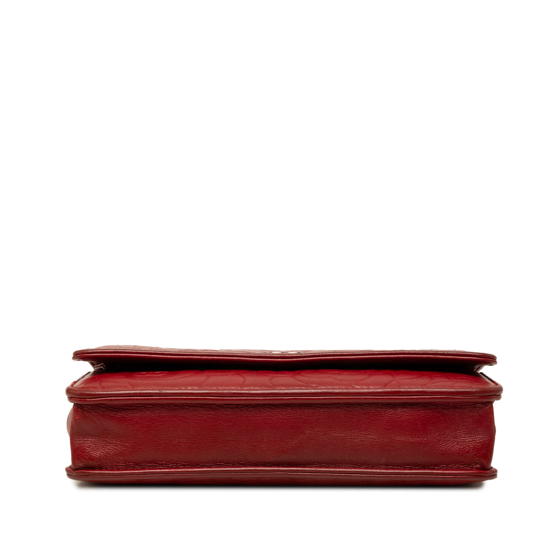 Chanel CC embossé Camellia Wallet on Chain Cuir d'agneau Rouge – vue 3 – GABY PARIS