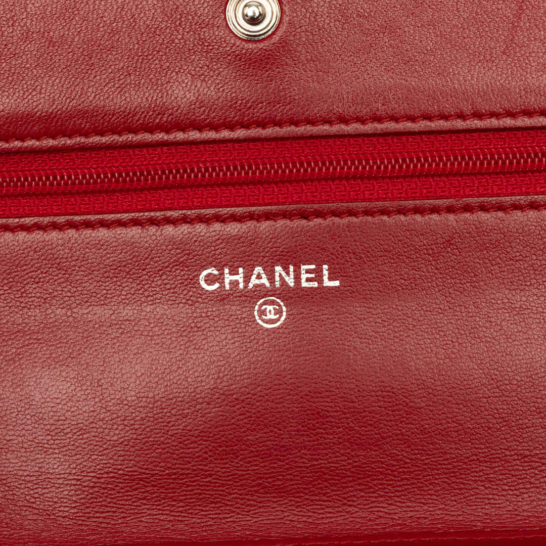 Chanel CC embossé Camellia Wallet on Chain Cuir d'agneau Rouge – vue 5 – GABY PARIS