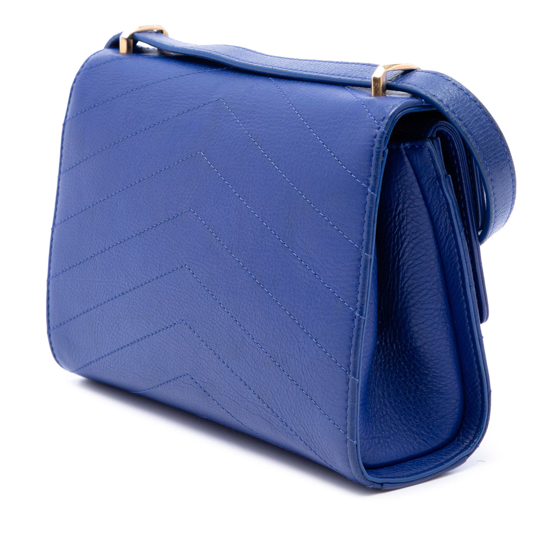 Chanel clouté Chevron Enveloppe Double rabat Petit Cuir de veau Bleu – vue 2 – GABY PARIS