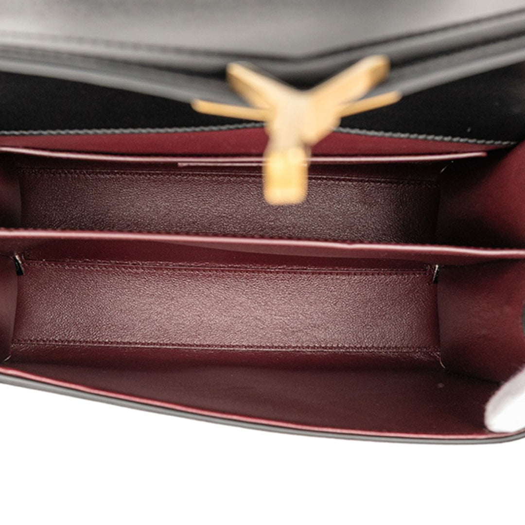 Saint Laurent Medium Cuir de veau et Daim Classic Monogram Cassandra anse supérieure Bag