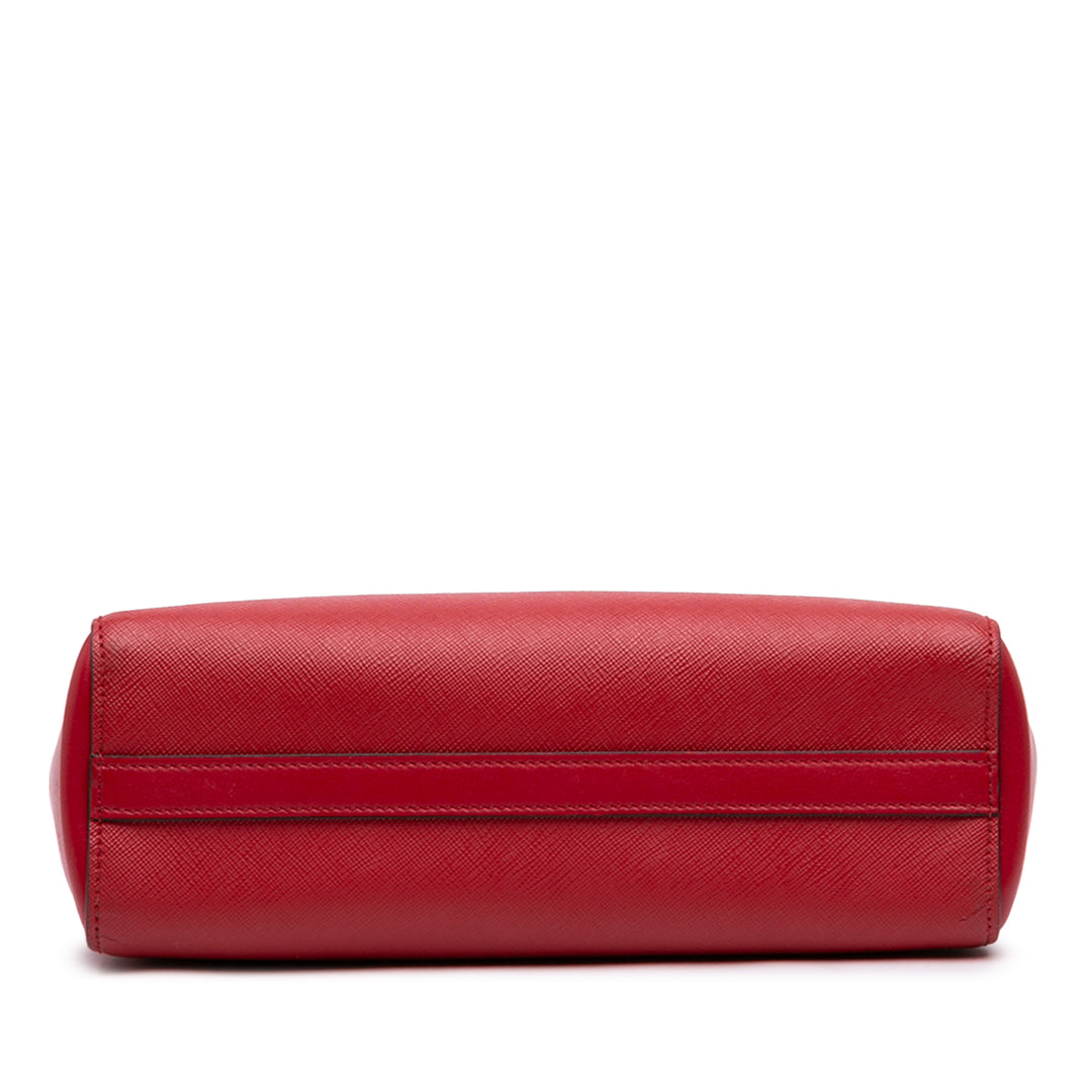 Prada Souple Veau à finitions Cabas Cuir Saffiano