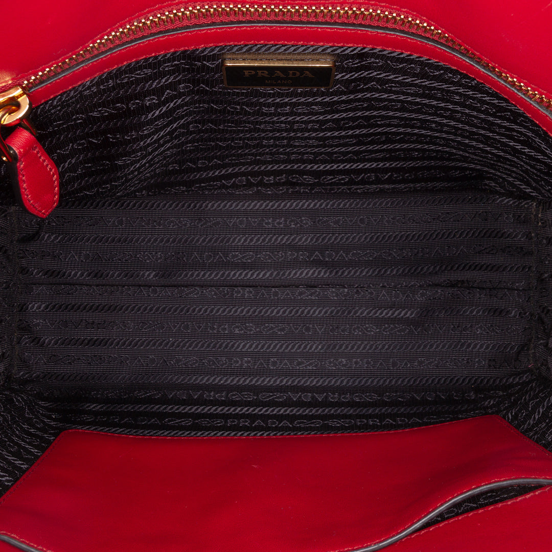 Prada Souple Veau à finitions Cabas Cuir Saffiano