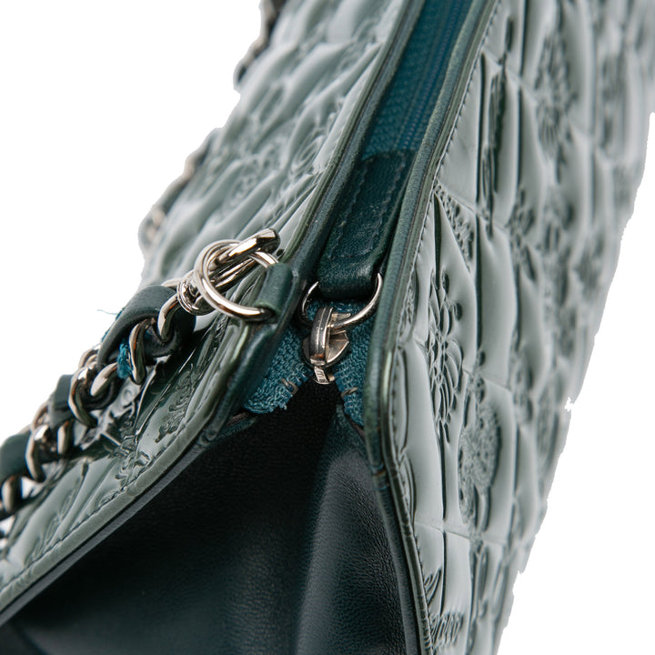 Chanel Matelassé Precious Symbols Pochette Vert – vue 6 – GABY PARIS