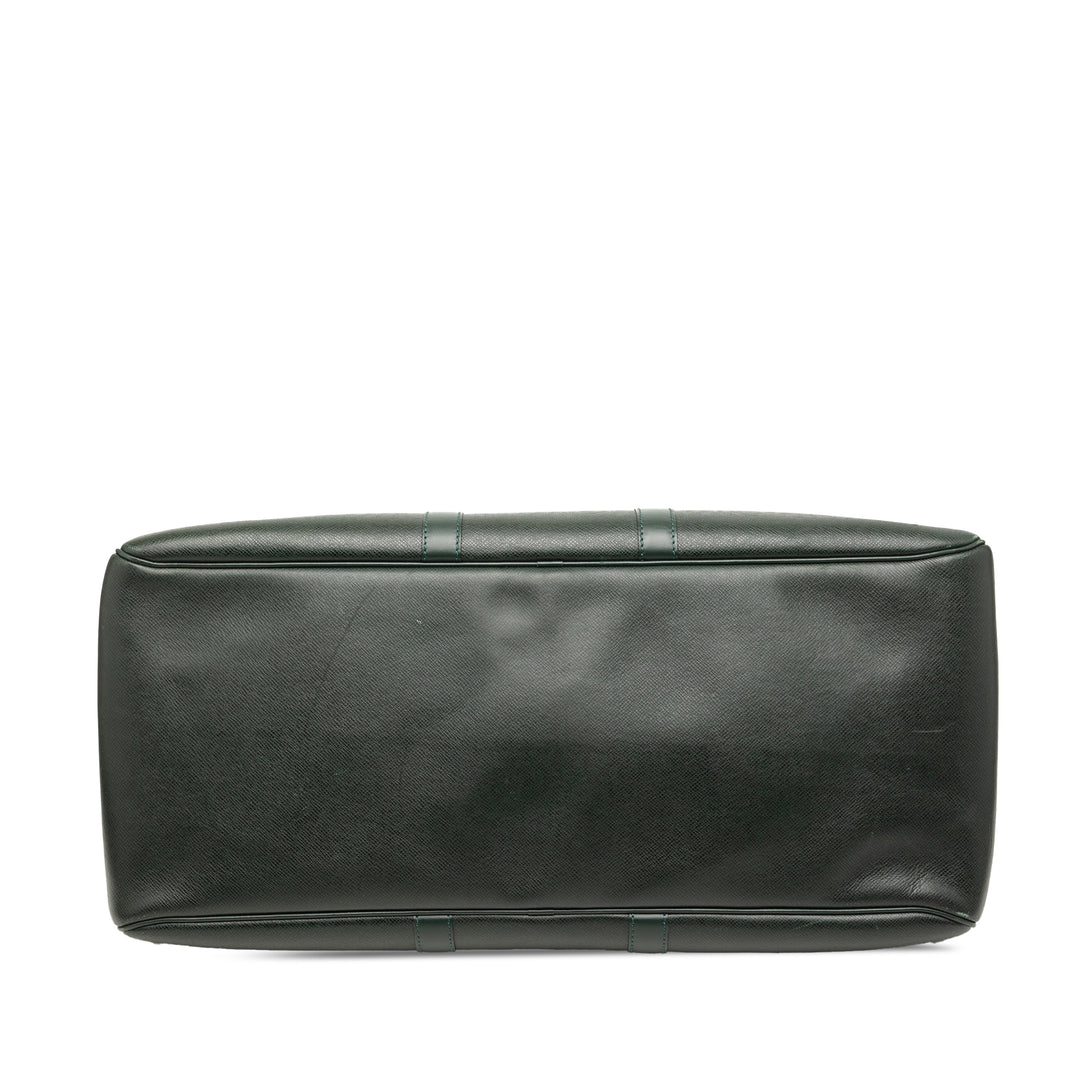 Louis Vuitton Taiga Kendall GM