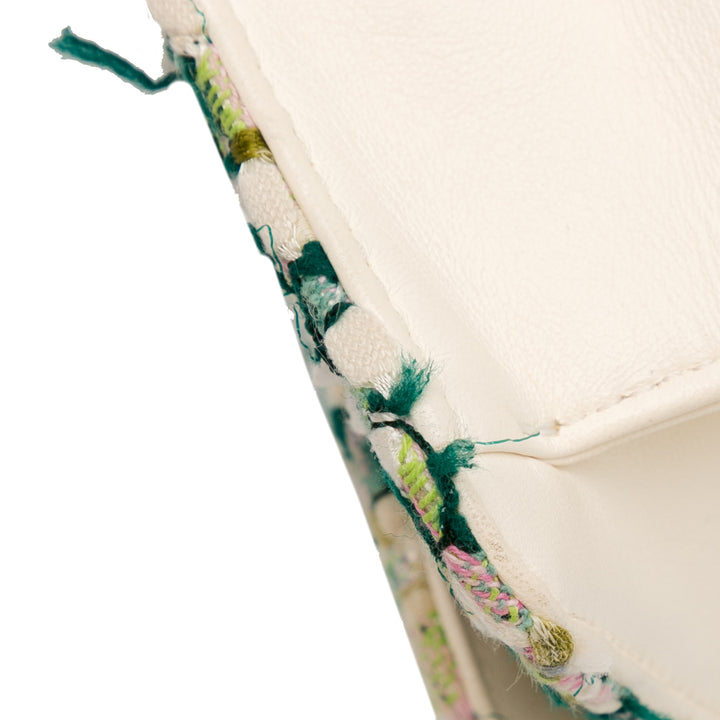 Chanel Tweed Beauty Lock Flap Bag Vert – GABY PARIS Authentique