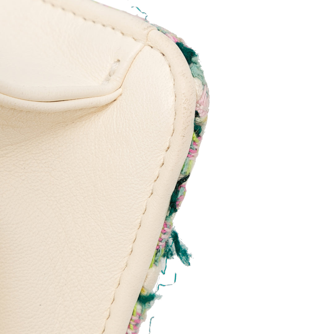 Chanel Tweed Beauty Lock Flap Bag Vert – GABY PARIS Authentique
