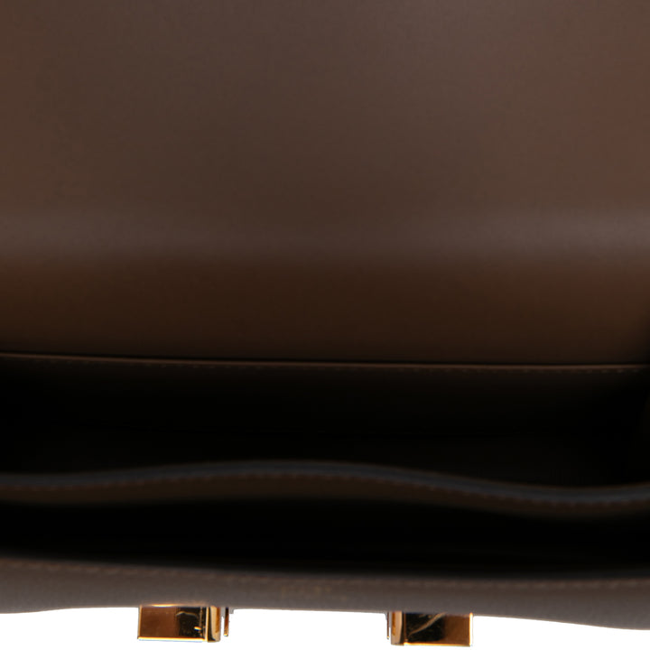 Hermès Chevre Mysore Constance 18 Mini Marron – vue 4 – GABY PARIS