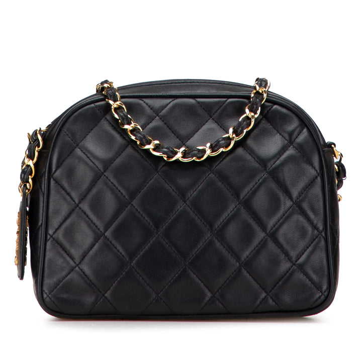 Chanel Quilted Cuir d’agneau Sac caméra Noir