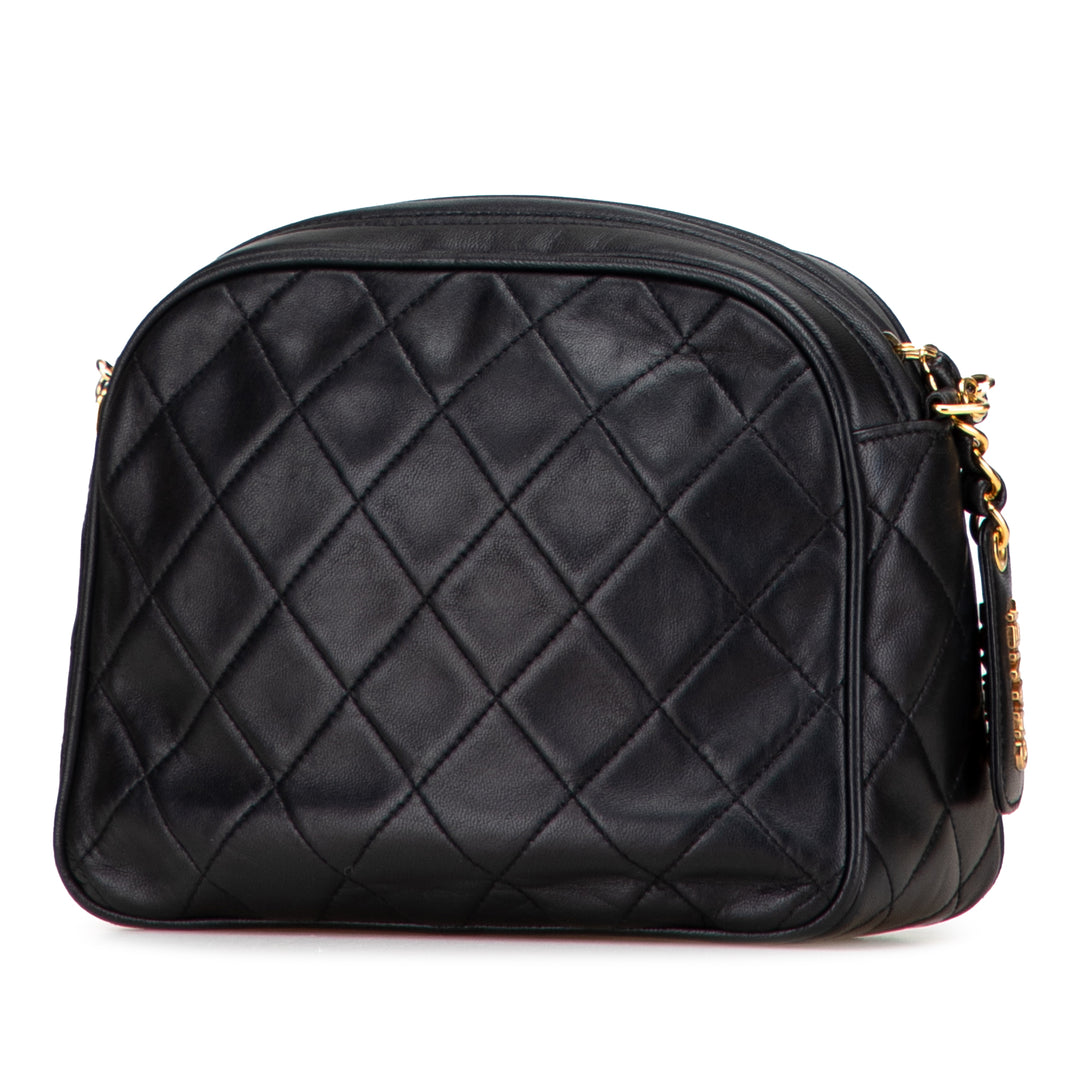 Chanel Quilted Cuir d’agneau Sac caméra Noir