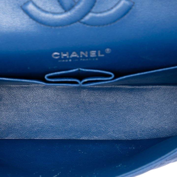 Chanel Classic Double rabat Moyen Cuir caviar Bleu – vue 4 – GABY PARIS