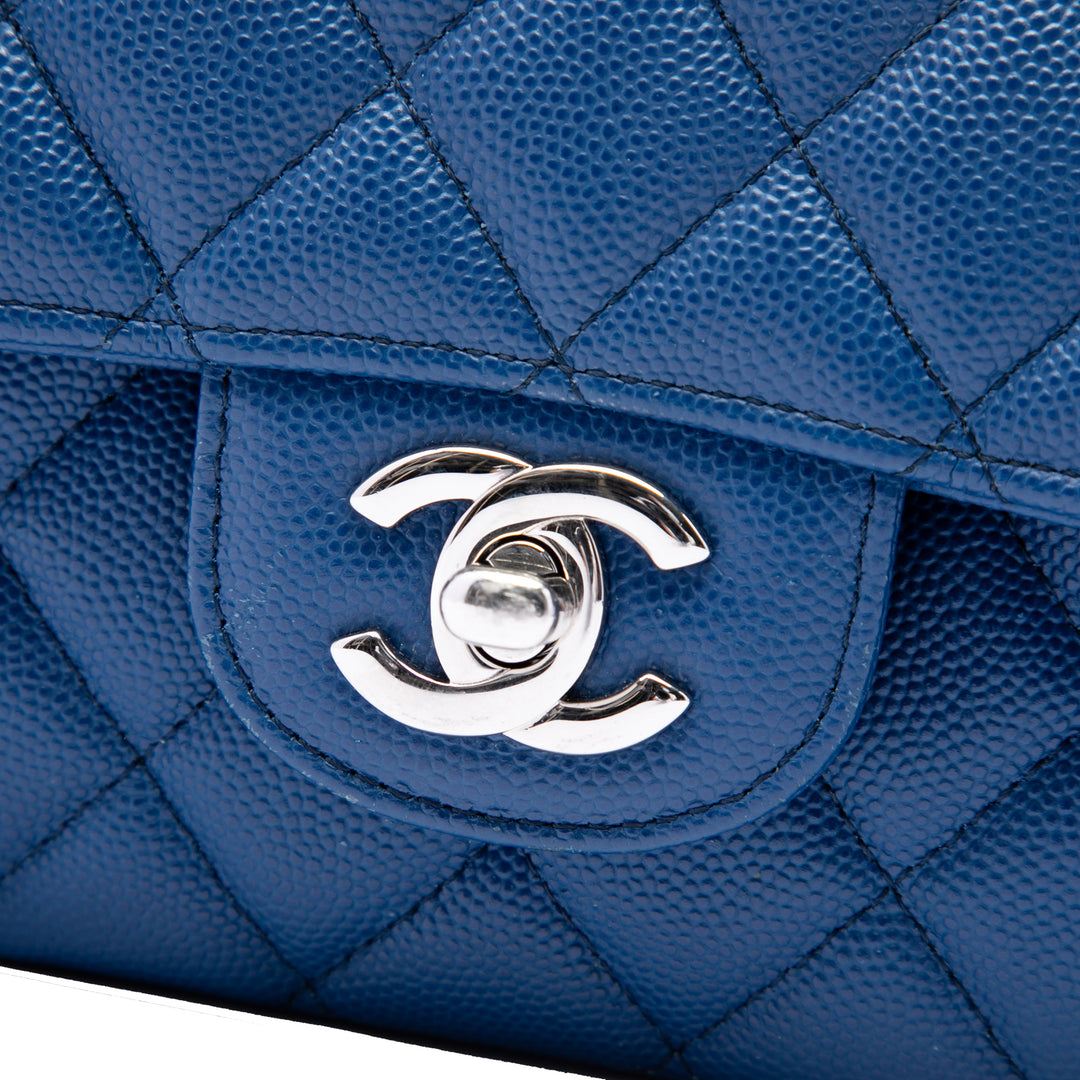 Chanel Classic Double rabat Moyen Cuir caviar Bleu – vue 5 – GABY PARIS