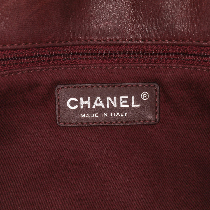 Medium Iridescent Calfskin In The Mix Flap Red - Gaby Paris