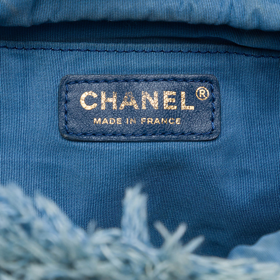 Chanel Matelassé Mood Seau avec chaîne Petit Jean Bleu – vue 5 – GABY PARIS