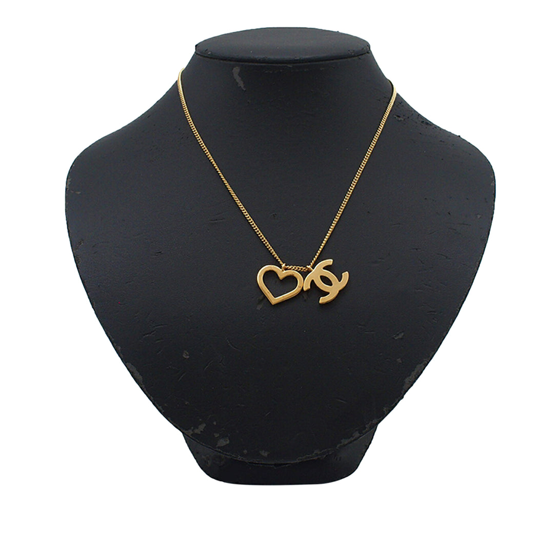 Chanel plaqué CC et Heart Pendant Collier