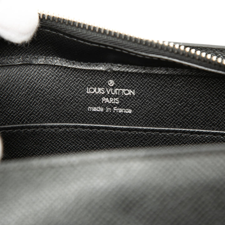 Taiga Pochette Baikal Noir