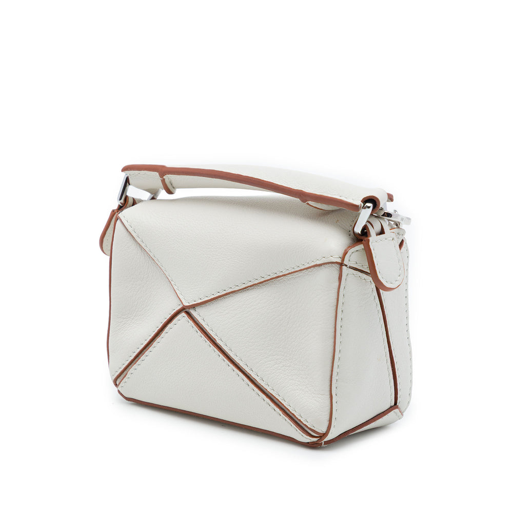 LOEWE Sac à main Puzzle Nano Cuir de veau Blanc – vue 2 – GABY PARIS