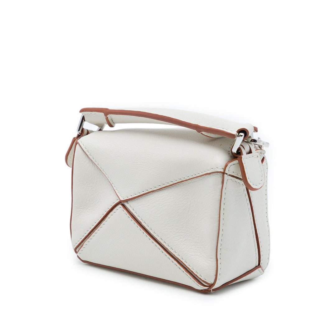 LOEWE Sac à main Puzzle Nano Cuir de veau Blanc – vue 2 – GABY PARIS