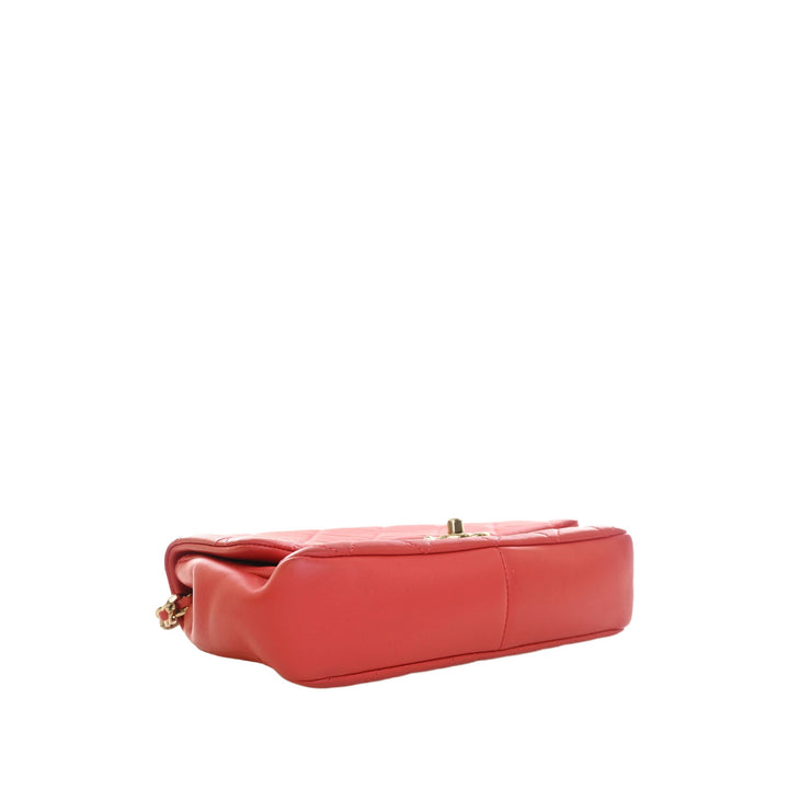 Chanel Elegant Chaîne Rabat simple Petit Cuir d'agneau Rouge – vue 12 – GABY PARIS