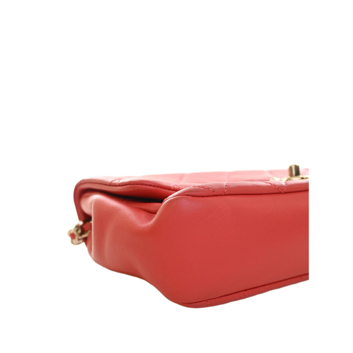 Chanel Elegant Chaîne Rabat simple Petit Cuir d'agneau Rouge – vue 15 – GABY PARIS