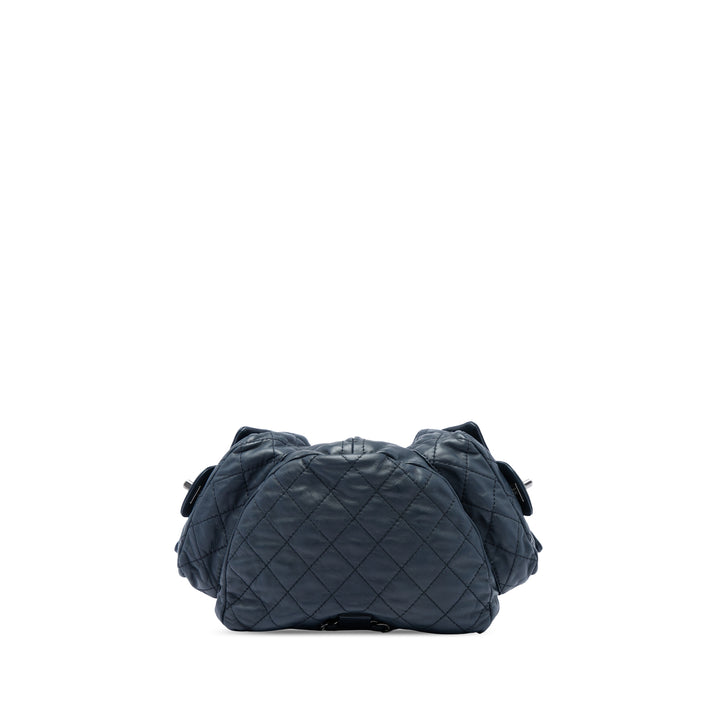 Chanel Sac à dos is Back Grand Cuir de veau Bleu – vue 3 – GABY PARIS