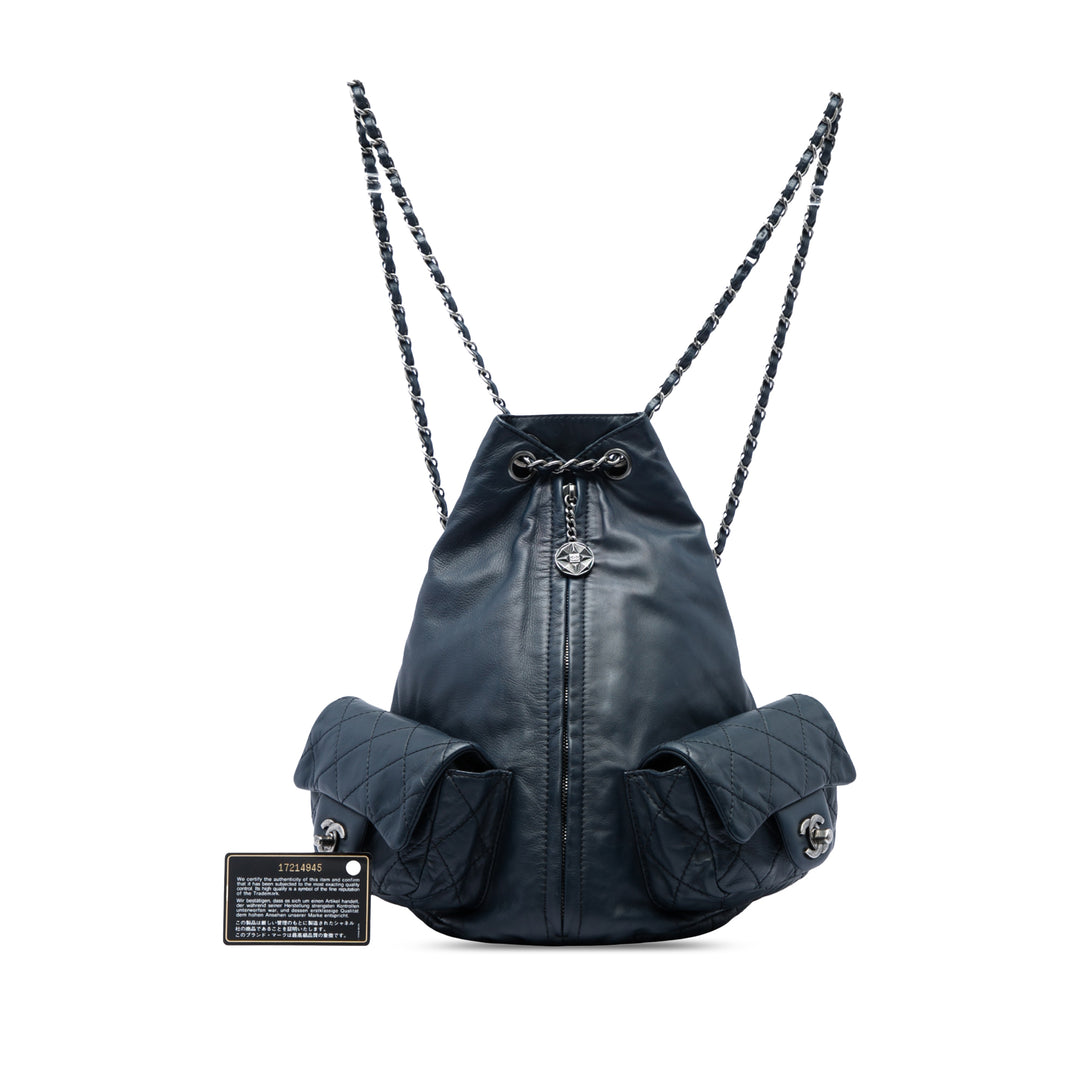 Chanel Sac à dos is Back Grand Cuir de veau Bleu – vue 6 – GABY PARIS