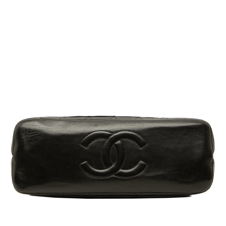 Chanel CC Matelassé Kiss Lock Sac structuré Cuir d'agneau Noir – vue 3 – GABY PARIS