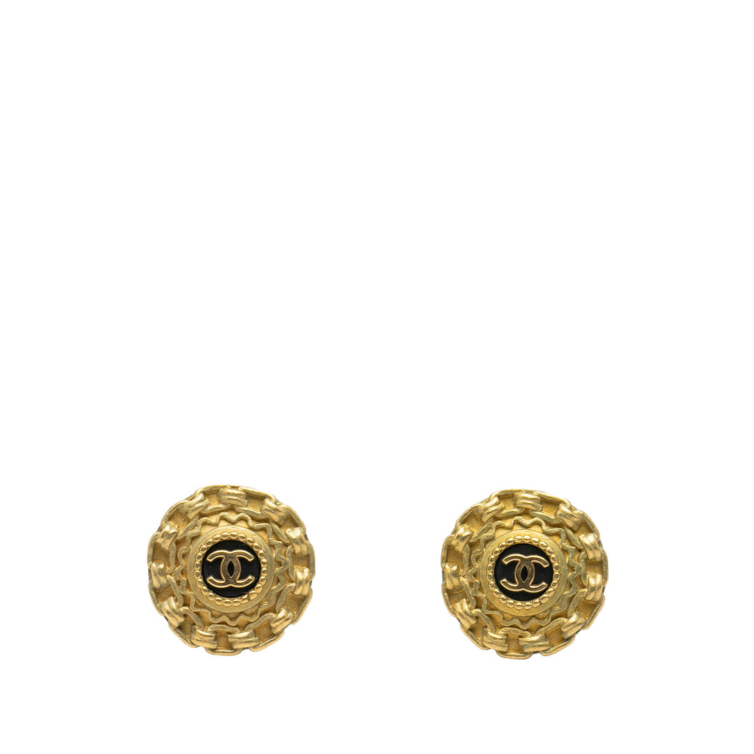 Chanel Boucles d'oreilles CC Resin Rond À clip plaqué or Noir – vue principale – GABY PARIS