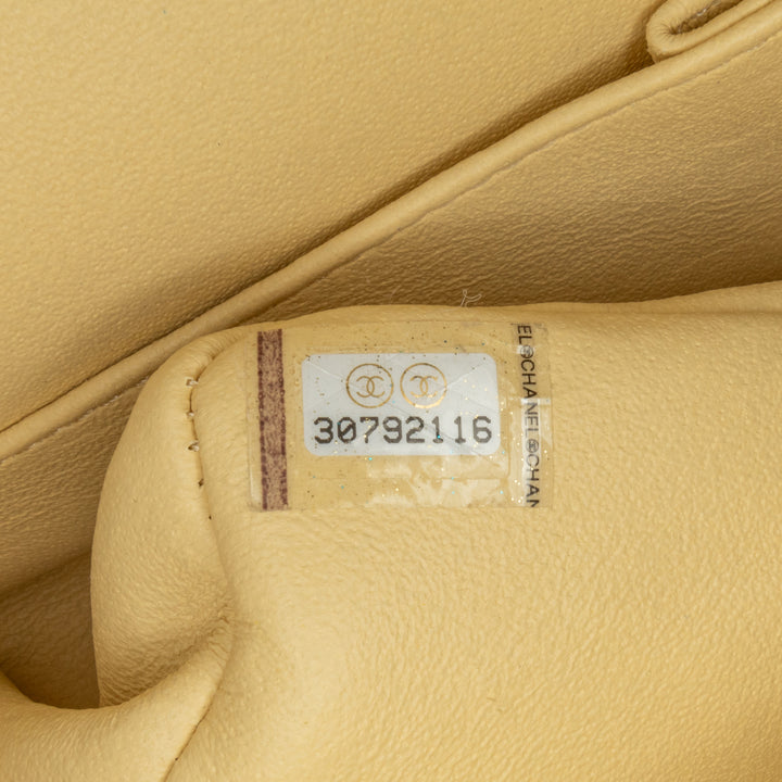 Chanel Medium Classic Fringed Tweed Double rabat Jaune – GABY PARIS Authentique