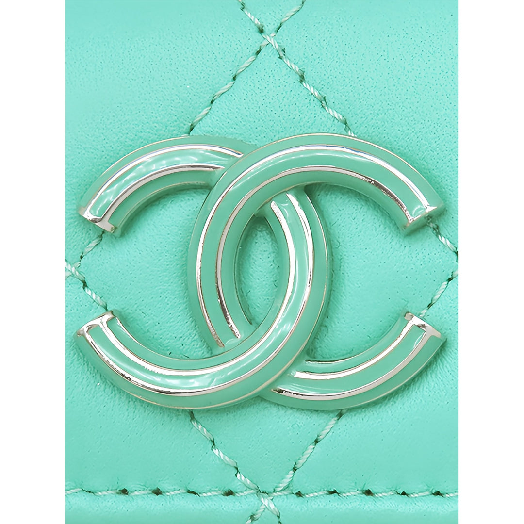 Chanel Matelassé Chaîne sac à Mini Cuir d'agneau Vert – vue 7 – GABY PARIS