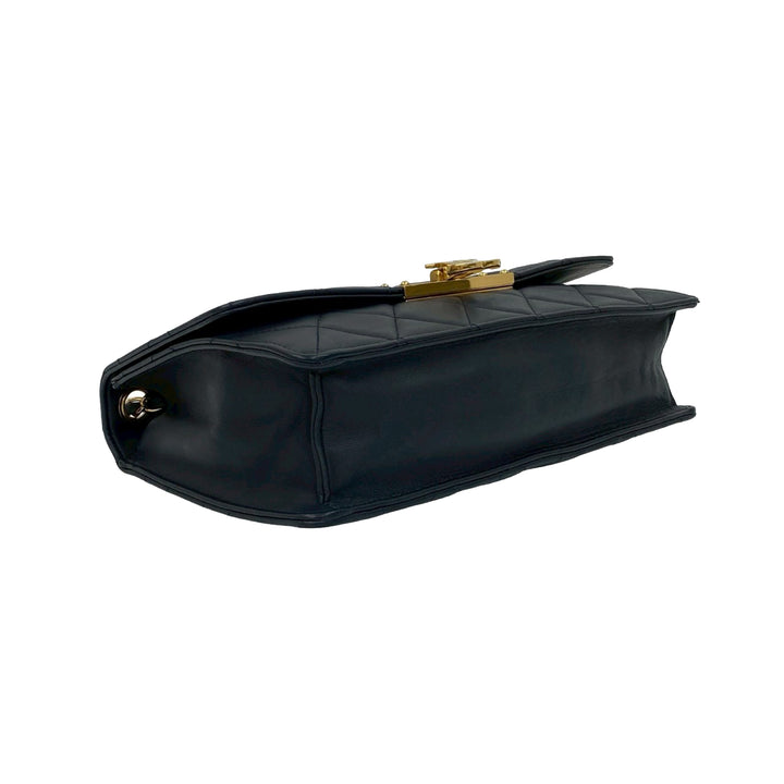 Chanel Matelassé Cuir d’agneau Golden Class à rabat