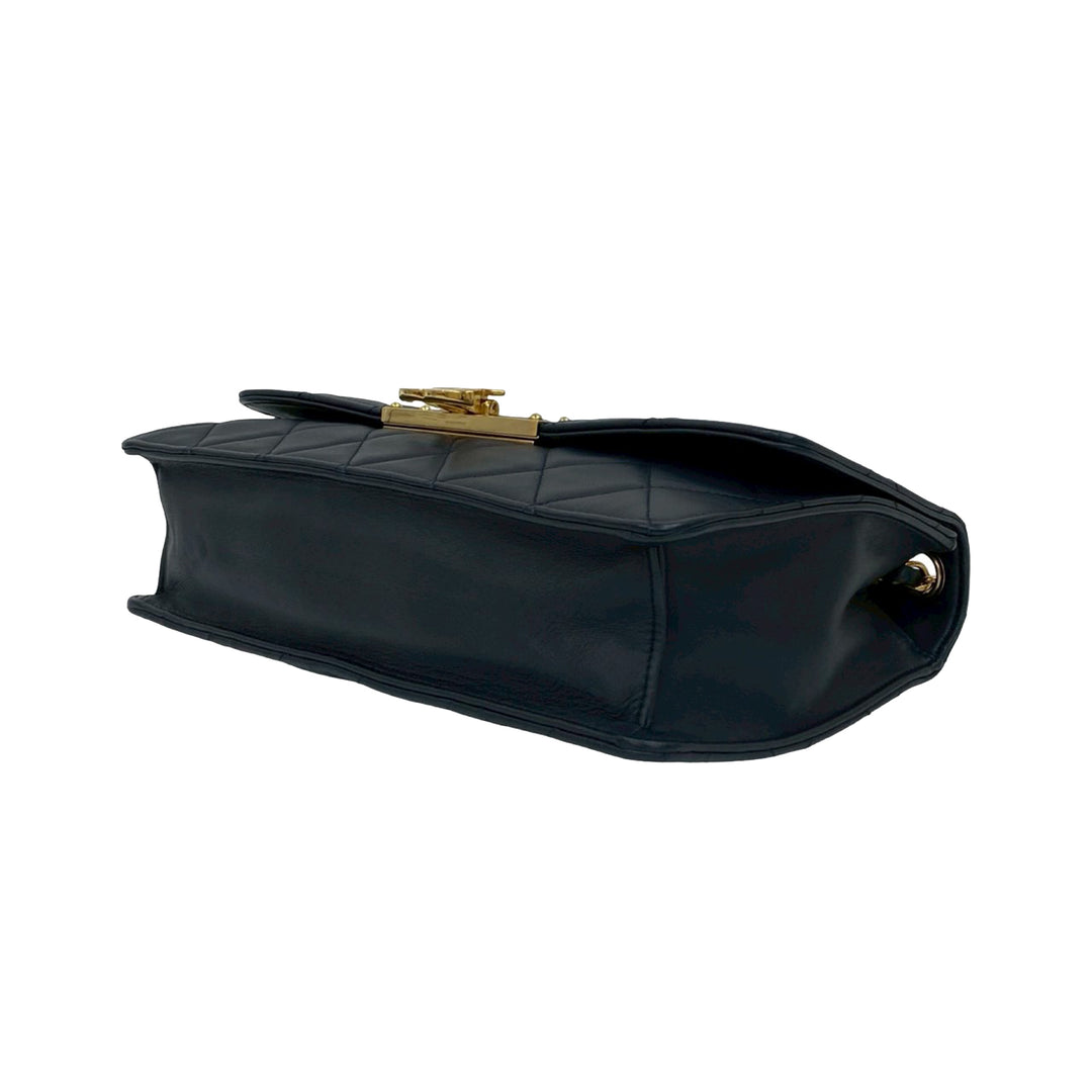 Chanel Matelassé Cuir d’agneau Golden Class à rabat