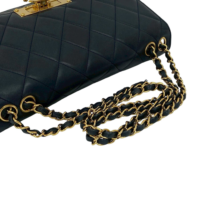 Chanel Matelassé Cuir d’agneau Golden Class à rabat