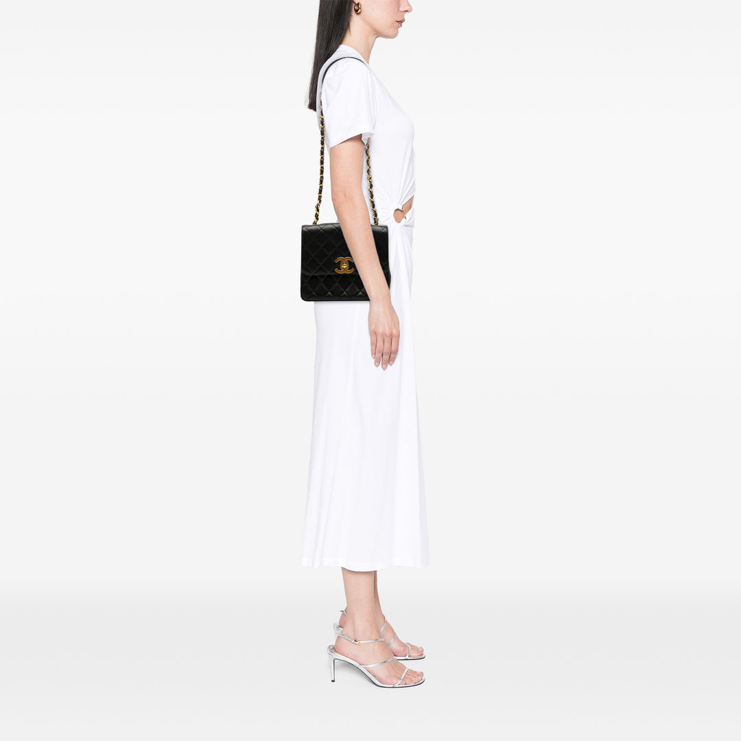 Chanel XL CC Matelassé Cuir d’agneau Square Simple rabat