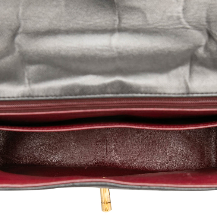 Chanel XL CC Matelassé Cuir d’agneau Square Simple rabat