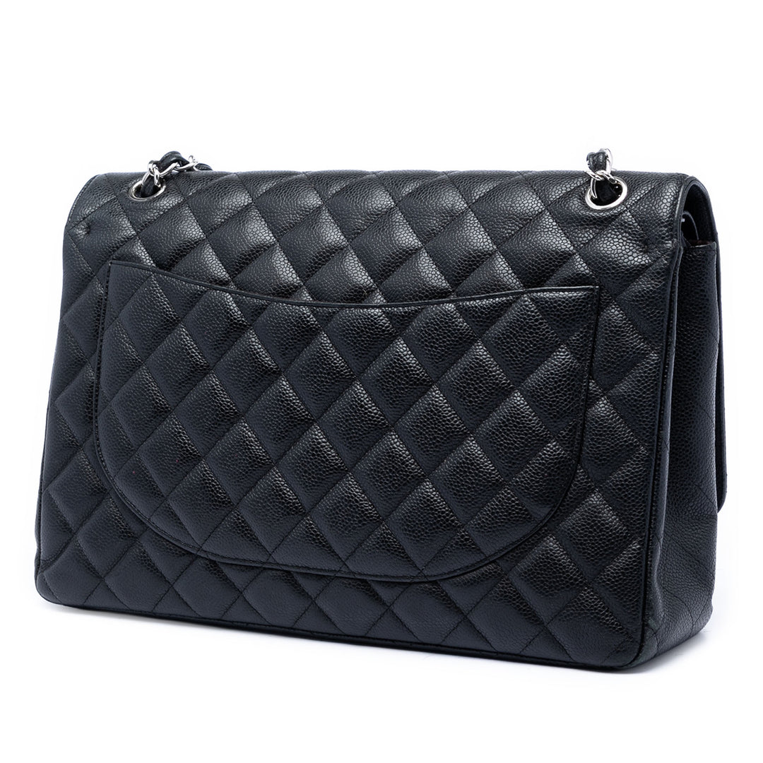 Chanel Maxi Classic Caviar Double rabat