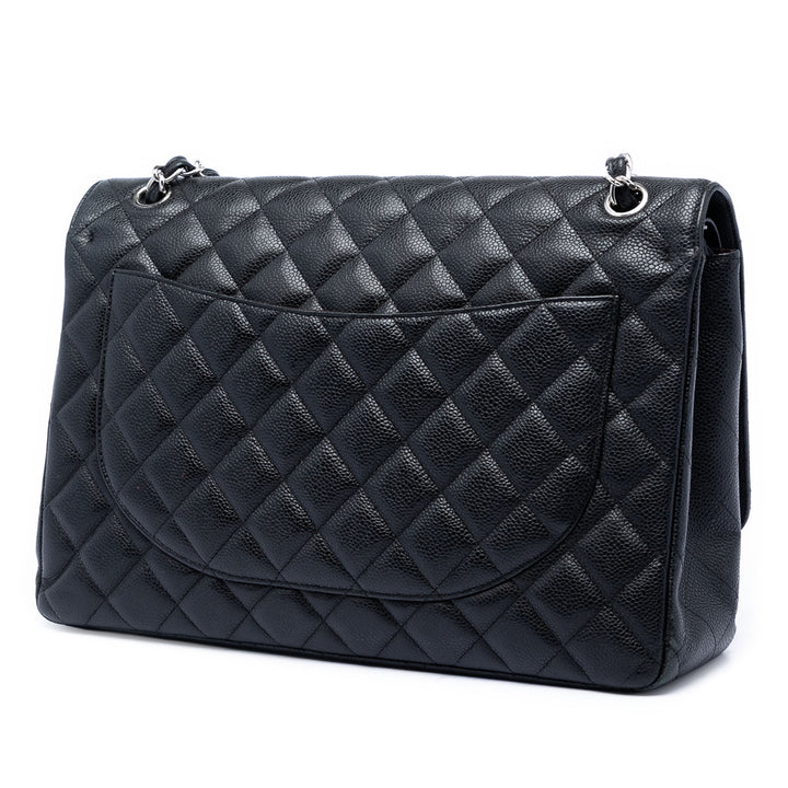 Chanel Maxi Classic Caviar Double rabat
