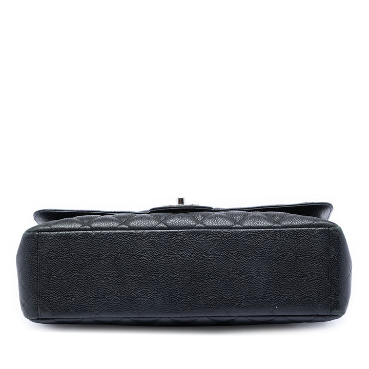 Chanel Maxi Classic Caviar Double rabat