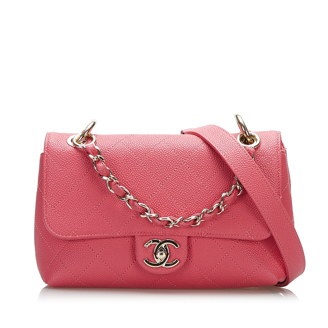 Chanel City Walk Cuir caviar