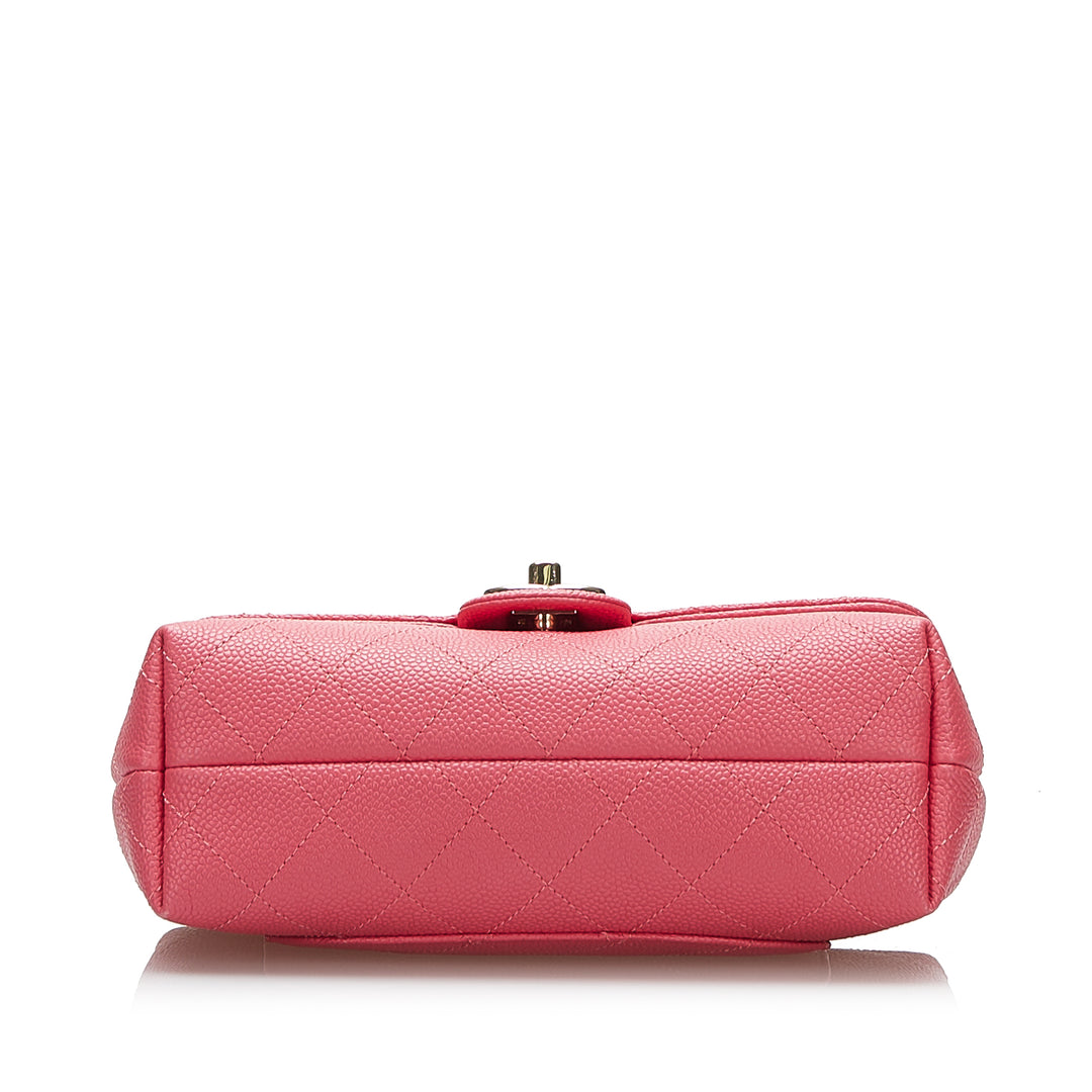 Chanel City Walk Cuir caviar
